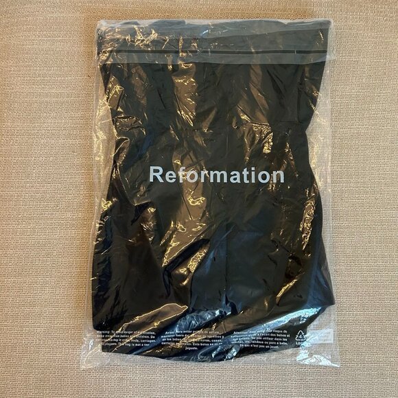 NEW Reformation Auli Halter Backless Top Sz4 Black Sleeveless - Picture 5 of 10